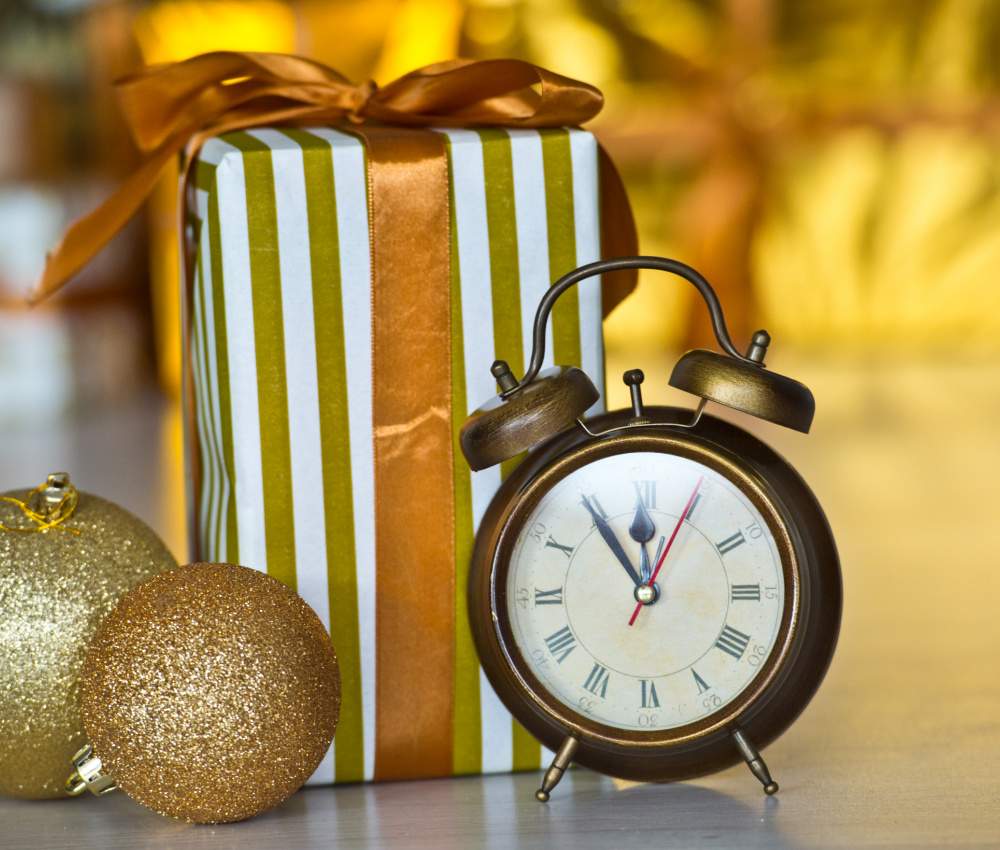 10 Gifts to Keep on Hand During the Christmas Season - It's My Favorite Day